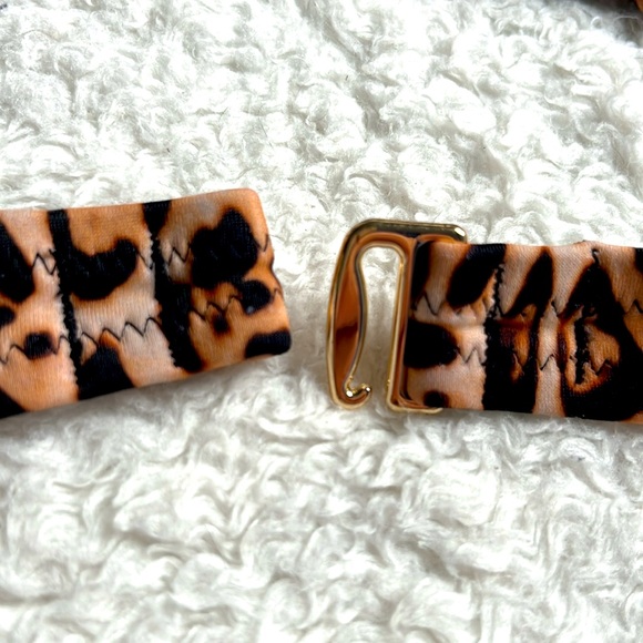 Victoria’s Secret Swim 32C Bombshell Bikini Top Leopard Shine Adjustable Straps - Picture 3 of 6